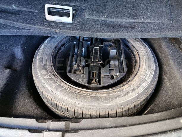 Renault Mégane IV Sport Tourer · Ano 2017