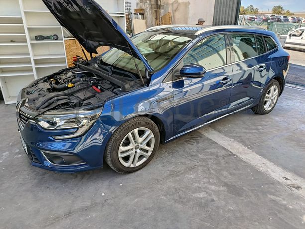 Renault Mégane IV Sport Tourer · Ano 2017