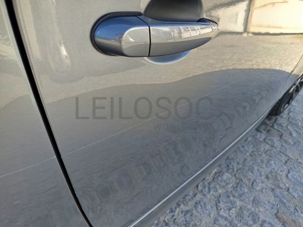 BMW 118d · Ano 2010