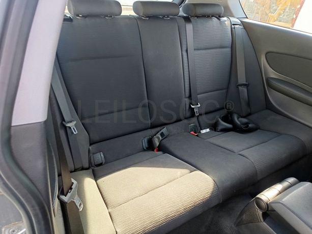 BMW 118d · Ano 2010