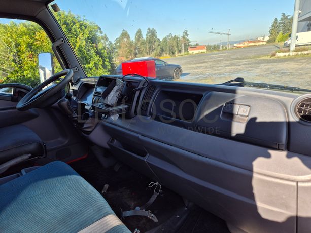 Mitsubishi Canter Fuso 7C18 · Ano 2012