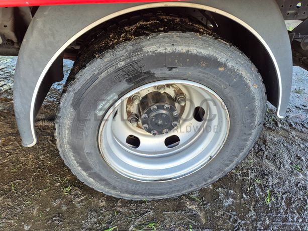 Mitsubishi Canter Fuso 7C18 · Ano 2012