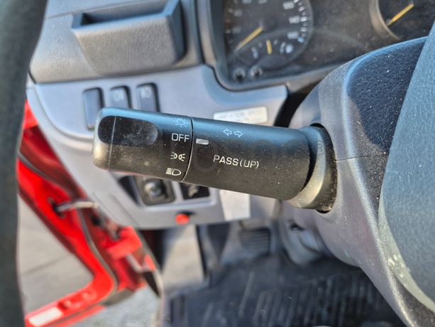 Mitsubishi Canter Fuso 7C18 · Ano 2012