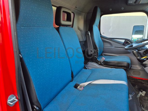 Mitsubishi Canter Fuso 7C18 · Ano 2012