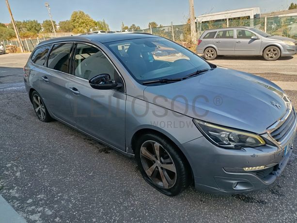 Peugeot 308 · Ano 2015
