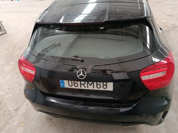 Mercedes-Benz A 180 · Ano 2013