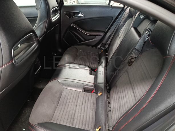 Mercedes-Benz A 180 · Ano 2013