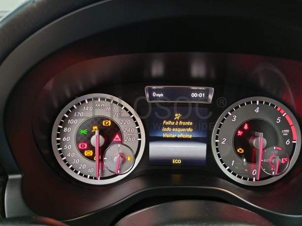 Mercedes-Benz A 180 · Ano 2013