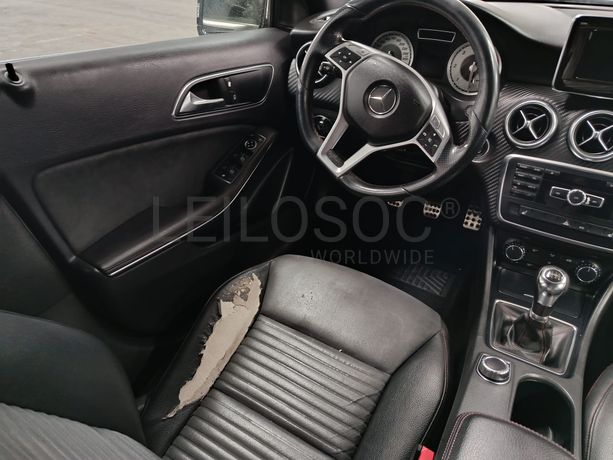 Mercedes-Benz A 180 · Ano 2013