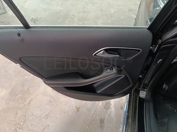 Mercedes-Benz A 180 · Ano 2013