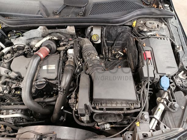 Mercedes-Benz A 180 · Ano 2013