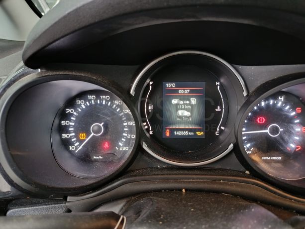 Fiat 500L · Ano 2019