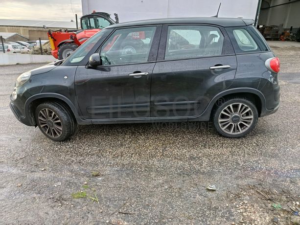 Fiat 500L · Ano 2019