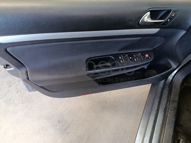 Volkswagen Golf · Ano 2010