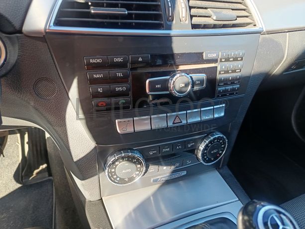 Mercedes-Benz C220 · Ano 2012