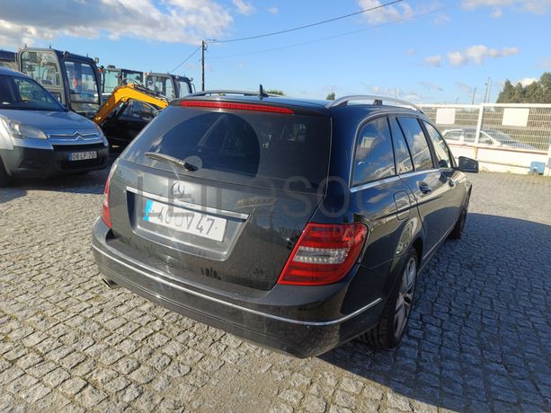 Mercedes-Benz C220 · Ano 2012