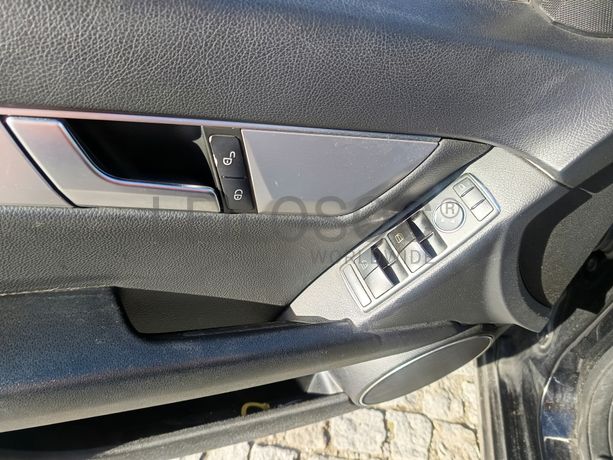 Mercedes-Benz C220 · Ano 2012