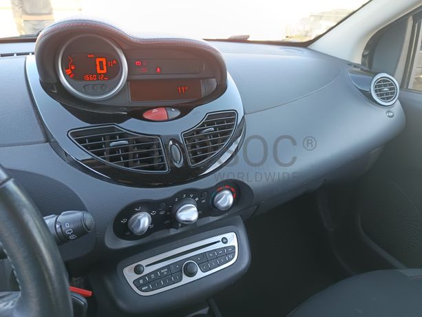 Renault Twingo 1.2 16V · Ano 2012