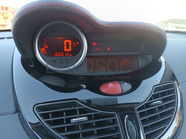 Renault Twingo 1.2 16V · Ano 2012