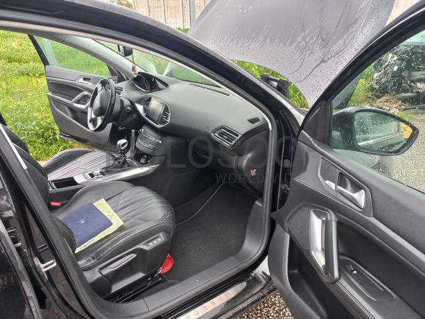 Peugeot 308 · Ano 2016