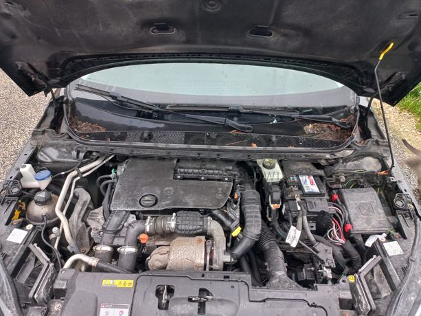 Peugeot 308 · Ano 2016