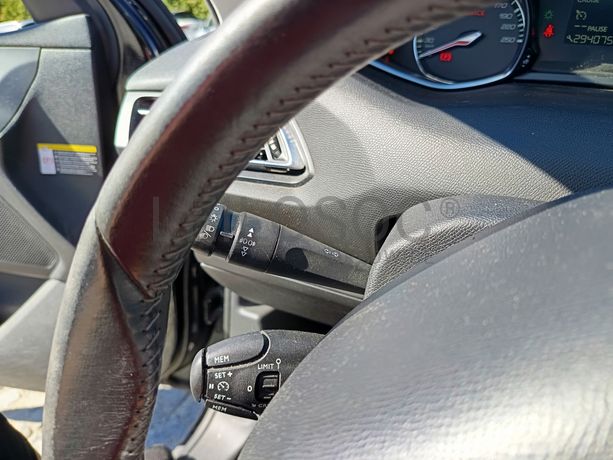 Peugeot 308 · Ano 2014