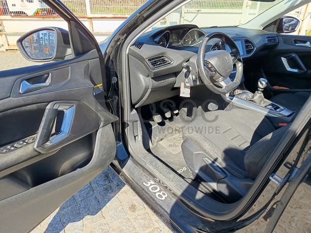 Peugeot 308 · Ano 2014