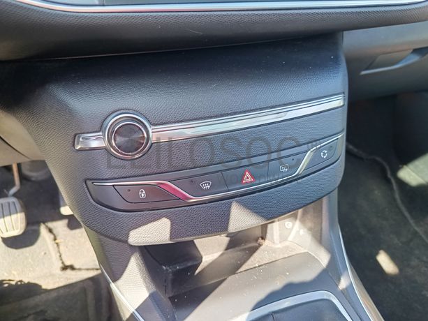 Peugeot 308 · Ano 2014