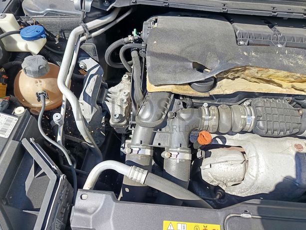 Peugeot 308 · Ano 2014