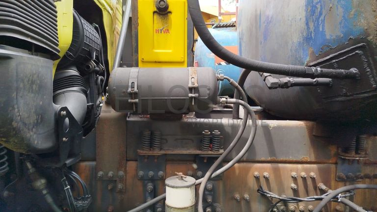 Camião tanque Volvo FMX