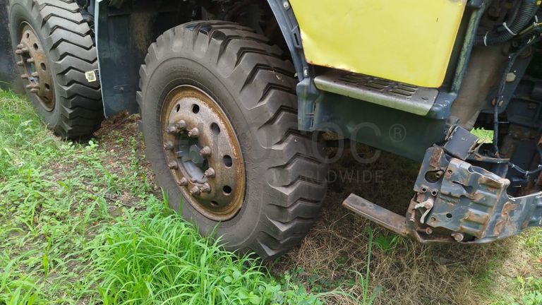 Camião tanque Volvo FMX