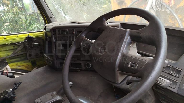 Camião tanque Volvo FMX