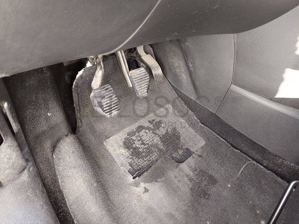 Peugeot 207 · Ano 2011