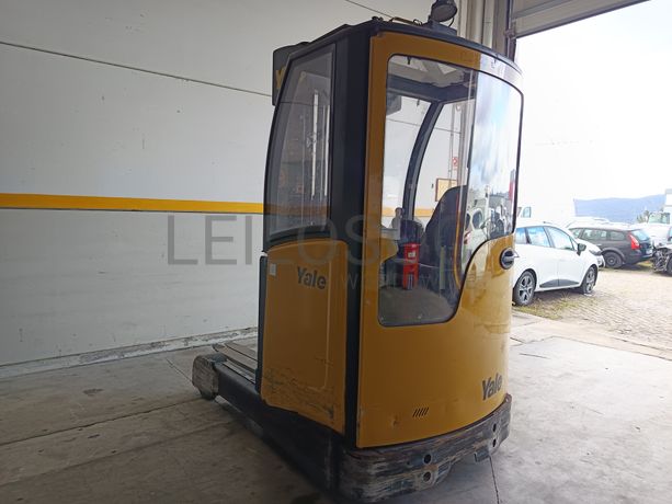 Empilhador Retrátil Yale · Ano 2017