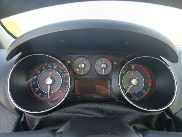 Fiat Punto · Ano 2013