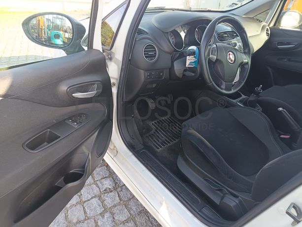 Fiat Punto · Ano 2013