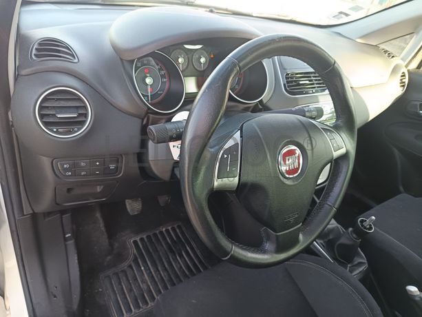 Fiat Punto · Ano 2013