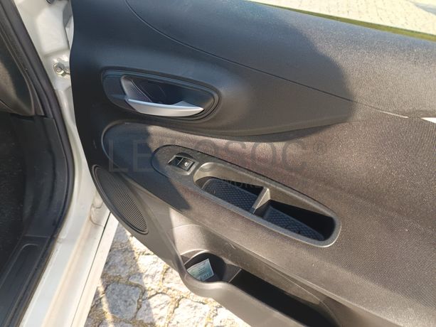 Fiat Punto · Ano 2013