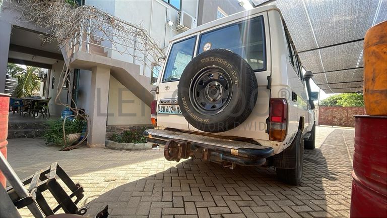 Toyota Land Cruiser 3,00m - 2012