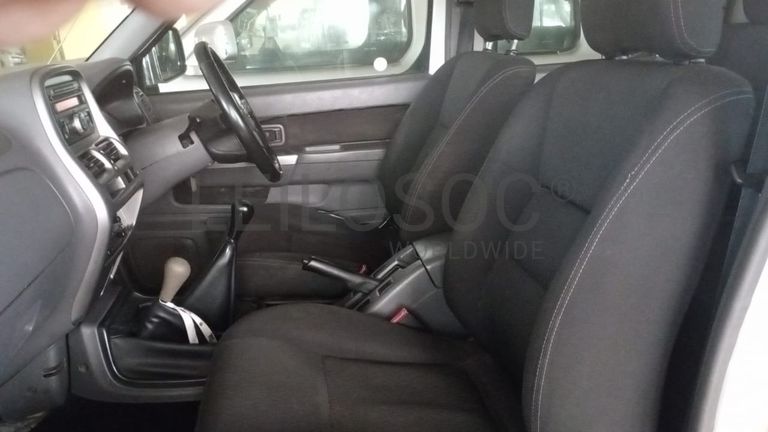 Nissan Hardbody NP300 - 2017