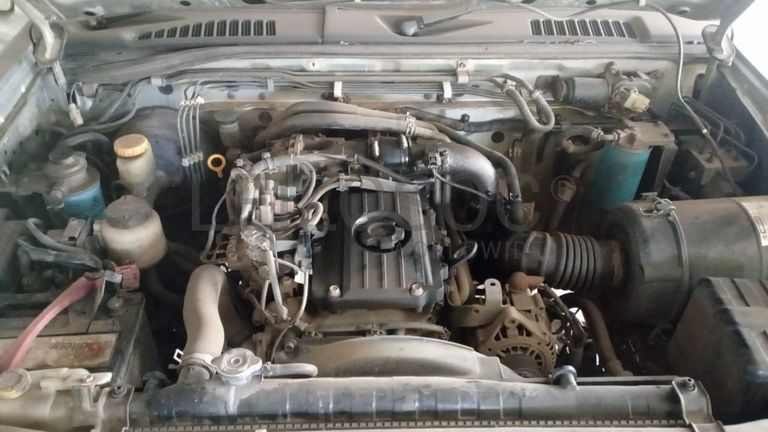 Nissan Hardbody 3.0 16VTD - 2005