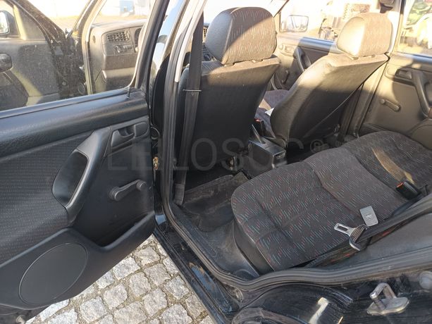 Volkswagen Golf · Ano 1993