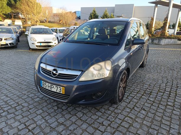 Opel Zafira · Ano 2009