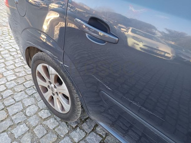 Opel Zafira · Ano 2009