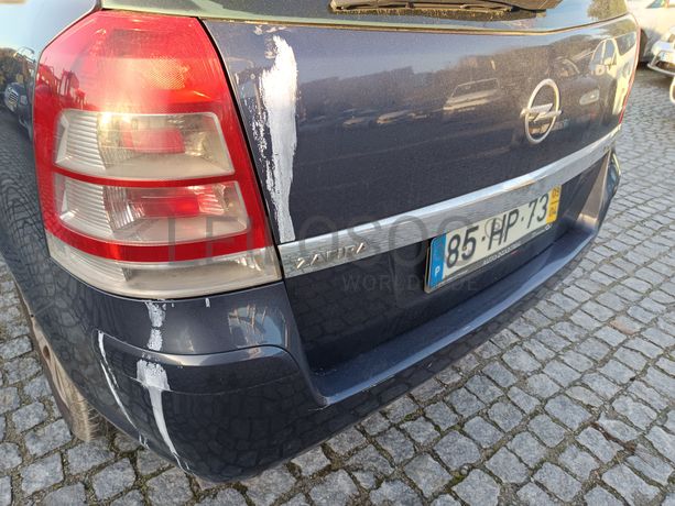 Opel Zafira · Ano 2009