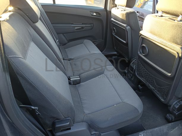 Opel Zafira · Ano 2009