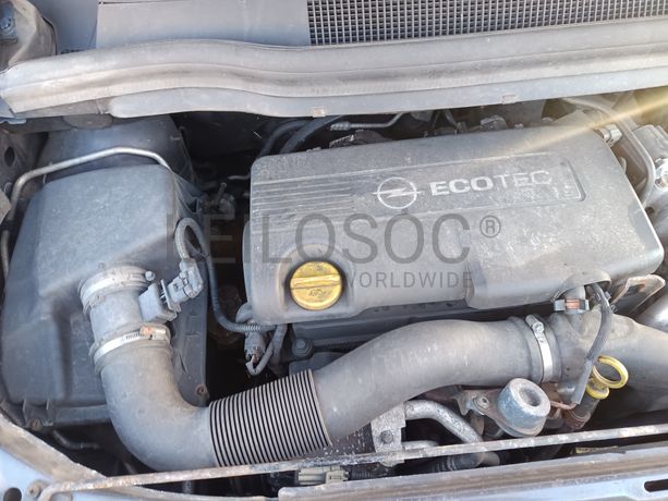 Opel Zafira · Ano 2009