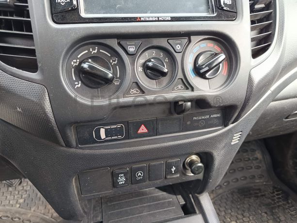 Mitsubishi L200 2.3 DI-D 4 WD Space CAB · Ano 2022