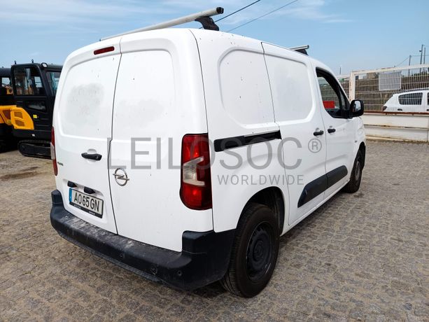 Opel Combo 1.5 CDTI · Ano 2022