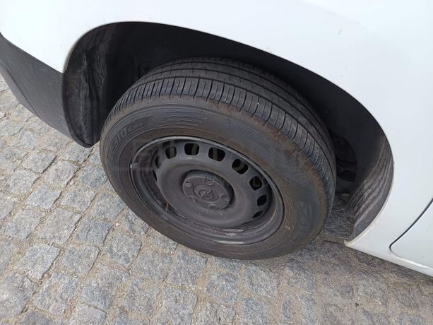 Opel Combo 1.5 CDTI · Ano 2022